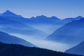 世博杯后社区足球活动与地方财政支持案例，社会足球场补贴政策
